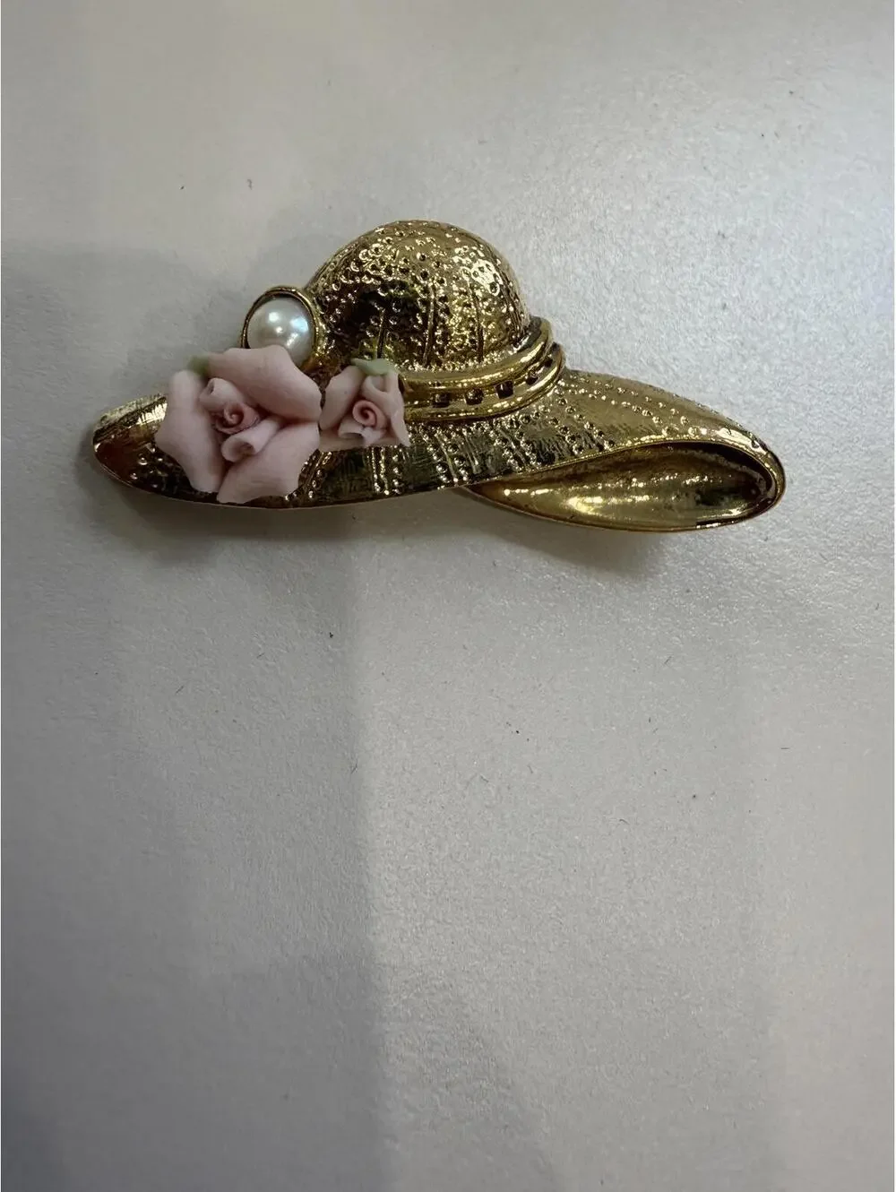 Vintage Gold Tone Hat Brooch with Pink Roses and Pearl Accent